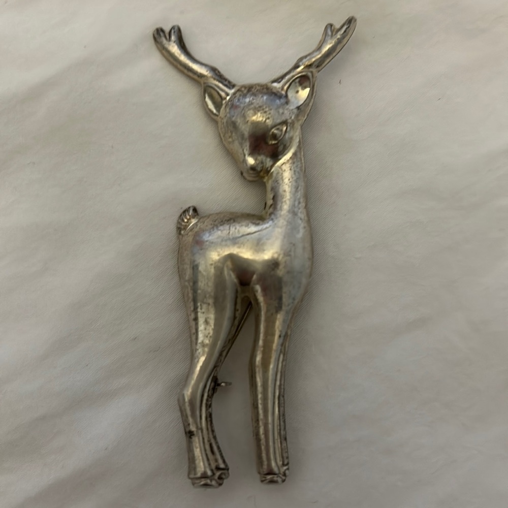Sterling deer or reindeer silver pin